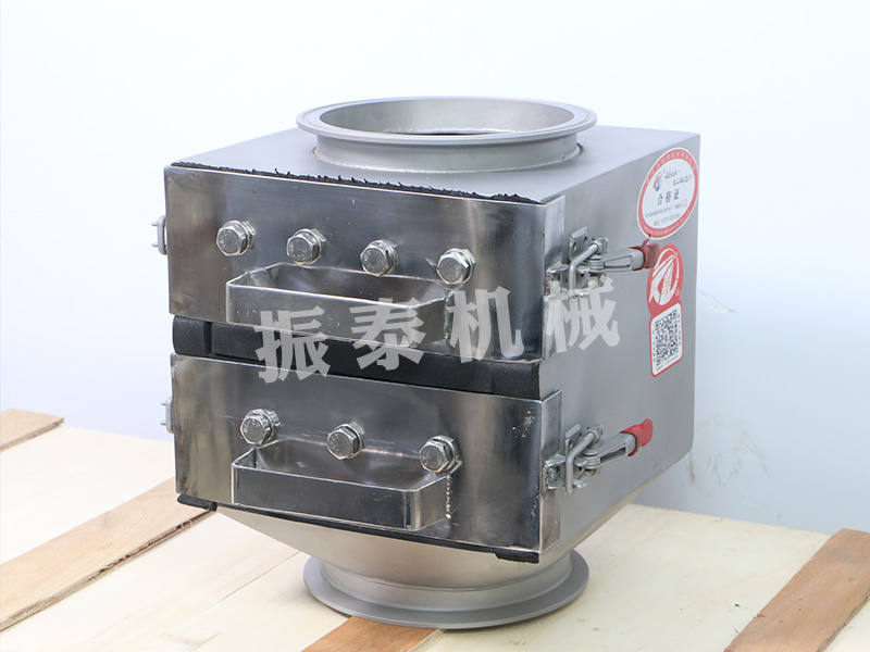 寧波DN150-7抽屜式除鐵器生產(chǎn)已完成，驗(yàn)收合格準(zhǔn)備發(fā)貨！